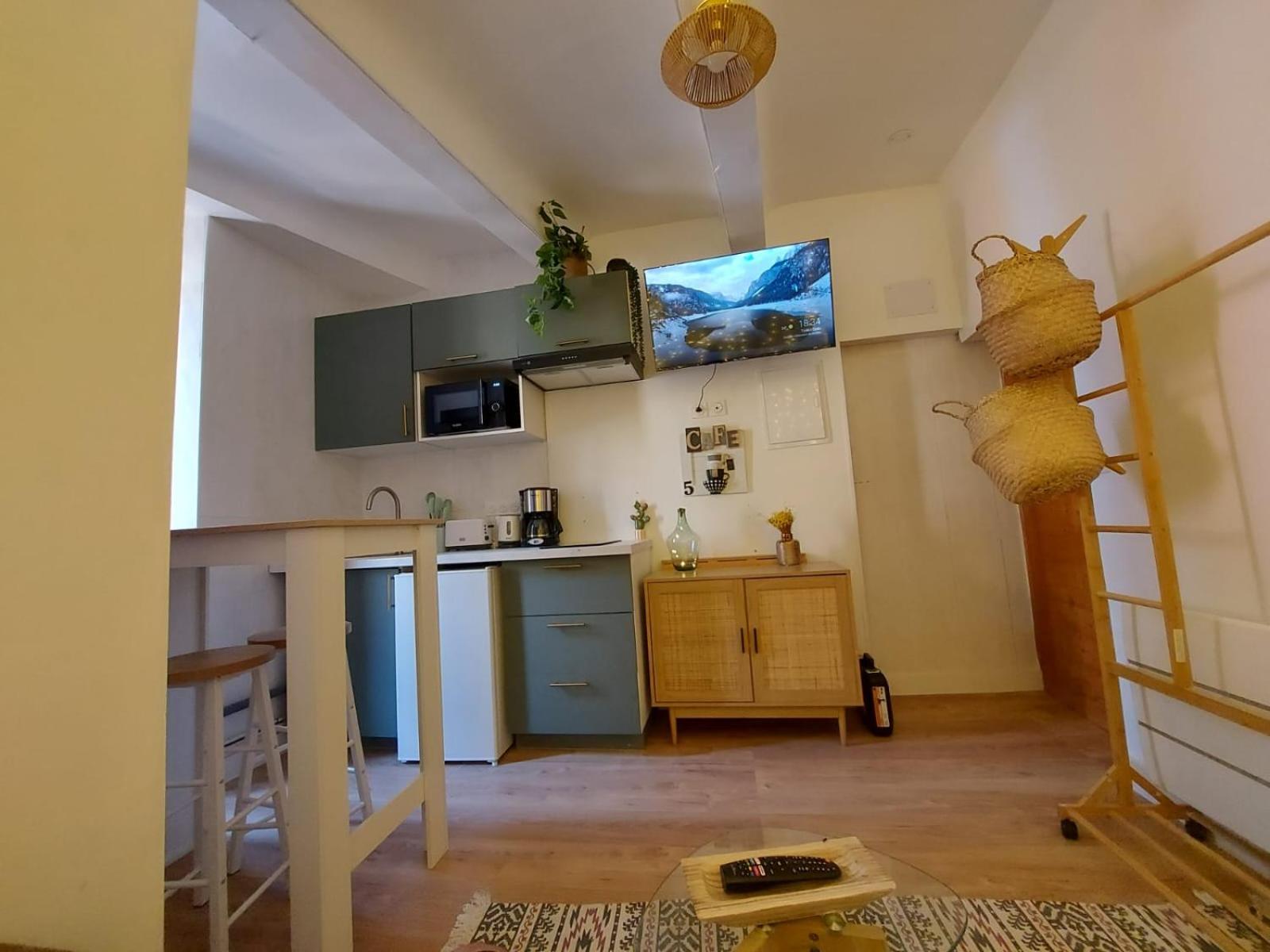 Le King & Suites Etoilees Gréoux-les-Bains Εξωτερικό φωτογραφία