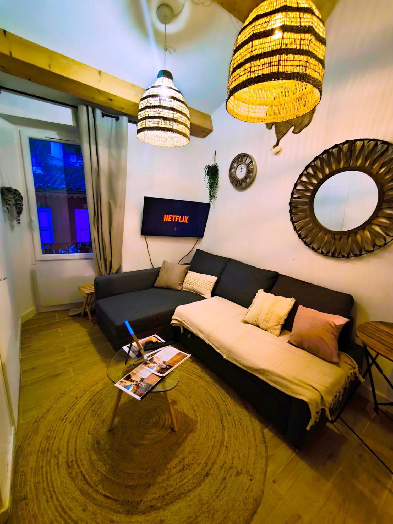 Le King & Suites Etoilees Gréoux-les-Bains Εξωτερικό φωτογραφία